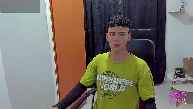 sebascuterouss online show from June 12, 2026, 1:09 pm