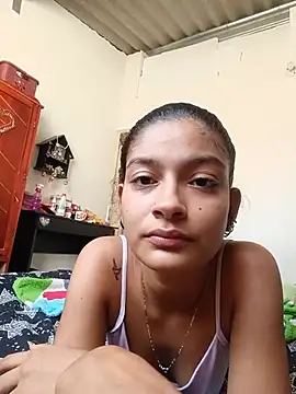 Lyra Siren online show from June 12, 2026, 7:55 pm