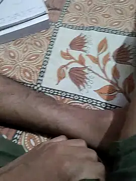 Snapshot of Daddy_004__ chatting on April 2, 2026, 6:42 am Daddy 004 online show from April 2, 2026, 6:42 am