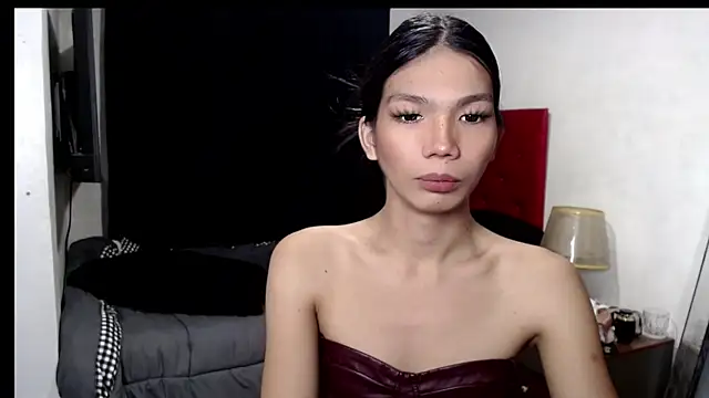 Snapshot of hikarilust23xx chatting on May 10, 2026, 6:32 pm hikarilust23xx online show from May 10, 2026, 6:32 pm