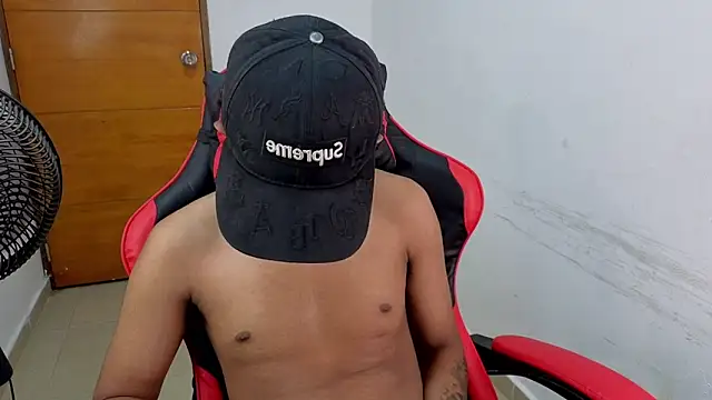 darknigthx online show from April 13, 2026, 11:53 pm