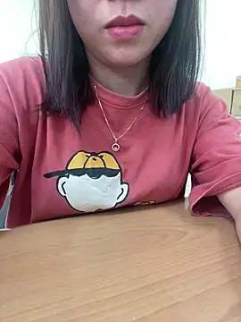 -LyLy24 online show from April 4, 2026, 4:30 am