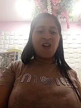 Snapshot of SofiaMendez1_ chatting on June 24, 2026, 1:43 pm SofiaMendez1 online show from June 24, 2026, 1:43 pm