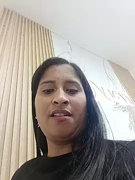 Snapshot of SofiaMendez1_ chatting on June 23, 2026, 9:24 pm SofiaMendez1 online show from June 23, 2026, 9:24 pm