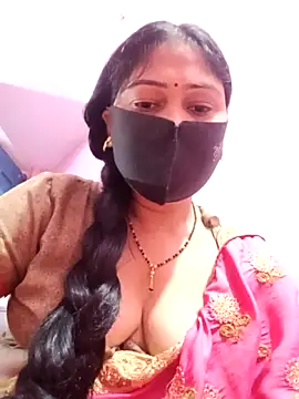 Snapshot of Pinki-girl chatting on May 3, 2026, 6:29 am Pinki-girl online show from May 3, 2026, 6:29 am