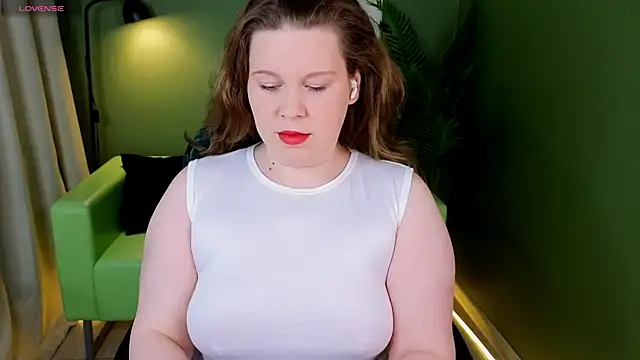 Karolisse online show from May 23, 2026, 8:02 am