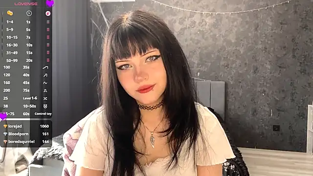 EmilyEmbears online show from May 21, 2026, 6:44 am
