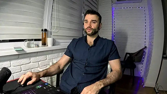 Snapshot of DaddySlava chatting on April 13, 2026, 6:01 pm DaddySlava online show from April 13, 2026, 6:01 pm