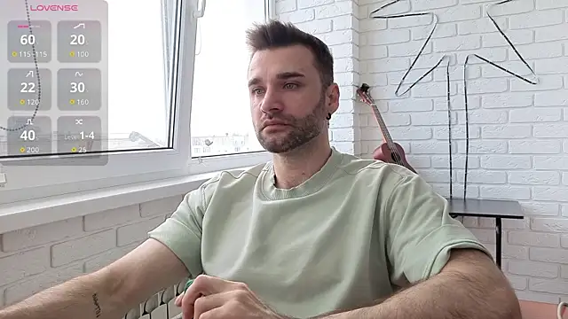 Snapshot of DaddySlava chatting on May 18, 2026, 8:19 am DaddySlava online show from May 18, 2026, 8:19 am