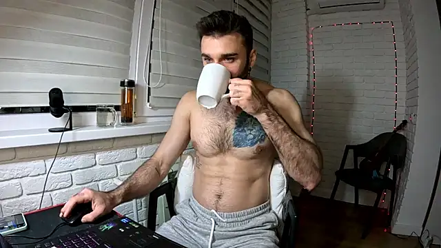 Snapshot of DaddySlava chatting on April 16, 2026, 9:39 pm DaddySlava online show from April 16, 2026, 9:39 pm