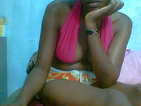 Snapshot of luba05 chatting on April 15, 2026, 2:10 pm luba05 online show from April 15, 2026, 2:10 pm