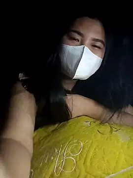 Snapshot of Alicee_001 chatting on April 8, 2026, 4:19 pm Alicee 001 online show from April 8, 2026, 4:19 pm