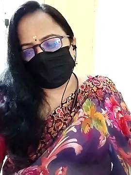 Snapshot of monisha_cam chatting on April 29, 2026, 5:30 pm monisha cam online show from April 29, 2026, 5:30 pm