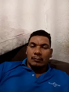 Cristiantx0909 online show from May 23, 2026, 3:16 am