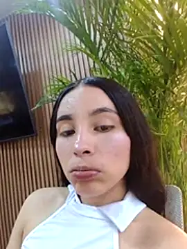Snapshot of Delphine_doll chatting on April 15, 2026, 7:58 pm Delphine doll online show from April 15, 2026, 7:58 pm