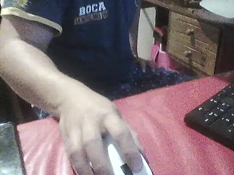 alexxbuicc online show from April 12, 2026, 4:05 am