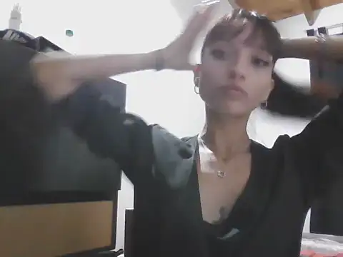 Snapshot of foxy_jaz7 chatting on April 5, 2026, 4:30 am foxy jaz7 online show from April 5, 2026, 4:30 am