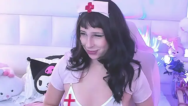 Snapshot of DaliaCastle chatting on April 13, 2026, 7:18 pm DaliaCastle online show from April 13, 2026, 7:18 pm
