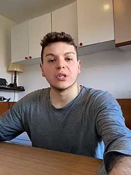 Snapshot of principedimilano chatting on April 2, 2026, 10:11 am principedimilano online show from April 2, 2026, 10:11 am