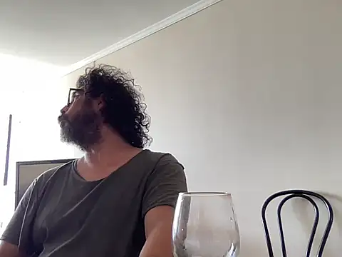 Snapshot of DianaLxst chatting on April 7, 2026, 6:43 pm DianaLxst online show from April 7, 2026, 6:43 pm