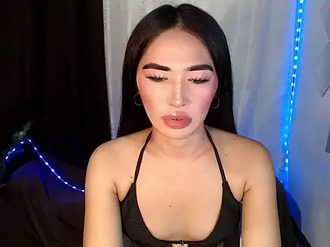 Snapshot of urasiankylie chatting on June 11, 2026, 5:54 pm urasiankylie online show from June 11, 2026, 5:54 pm