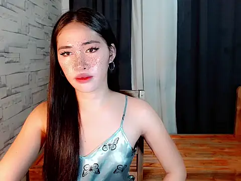 Snapshot of urasiankylie chatting on April 2, 2026, 7:15 am urasiankylie online show from April 2, 2026, 7:15 am