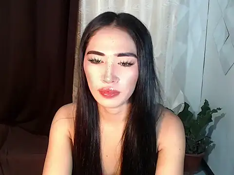 Snapshot of urasiankylie chatting on May 18, 2026, 6:01 pm urasiankylie online show from May 18, 2026, 6:01 pm
