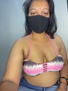 Monika 6999 online show from May 17, 2026, 5:46 pm