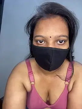 Monika 6999 online show from May 7, 2026, 4:50 am