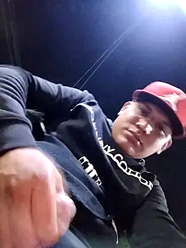 Snapshot of andry420 chatting on April 5, 2026, 7:26 am andry420 online show from April 5, 2026, 7:26 am