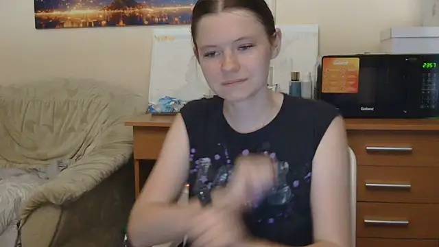 Snapshot of JessicaHolland1 chatting on June 23, 2026, 7:01 pm JessicaHolland1 online show from June 23, 2026, 7:01 pm