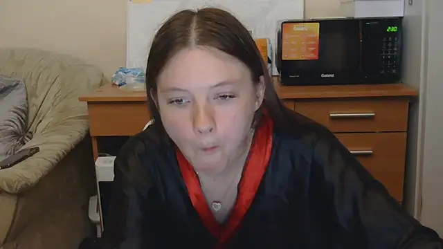 Snapshot of JessicaHolland1 chatting on July 8, 2026, 5:57 pm JessicaHolland1 online show from July 8, 2026, 5:57 pm