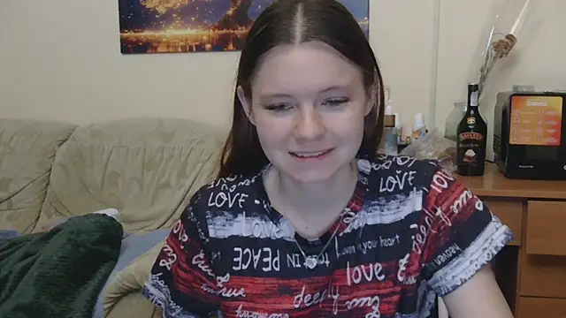 JessicaHolland1 online show from May 18, 2026, 7:18 pm