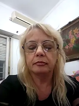 Snapshot of MatureElegantWidow chatting on May 2, 2026, 11:21 pm MatureElegantWidow online show from May 2, 2026, 11:21 pm