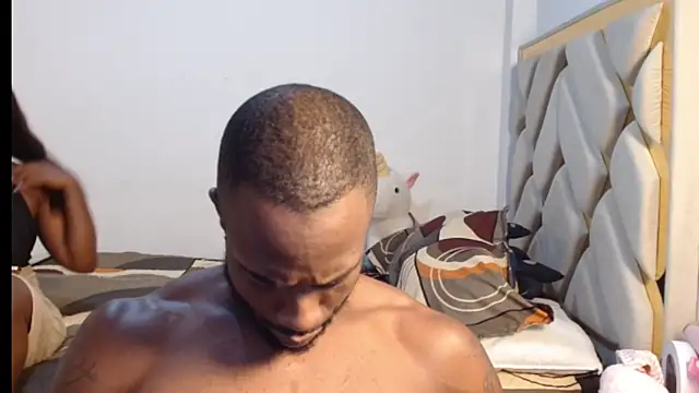 YANADEBAYO online show from June 21, 2026, 2:06 am
