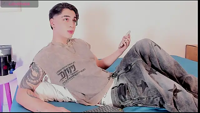 Snapshot of Thiago_angel chatting on May 3, 2026, 12:16 am Thiago angel online show from May 3, 2026, 12:16 am