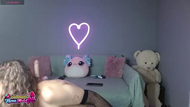 Snapshot of Bea_doll chatting on May 14, 2026, 1:13 am Bea doll online show from May 14, 2026, 1:13 am