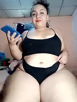 Snapshot of Marialae2735 chatting on May 1, 2026, 5:29 pm Marialae2735 online show from May 1, 2026, 5:29 pm