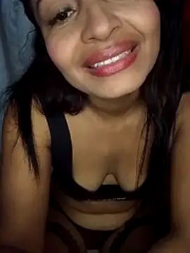 Snapshot of Lia_Phone_ chatting on June 26, 2026, 5:57 am Lia Phone online show from June 26, 2026, 5:57 am