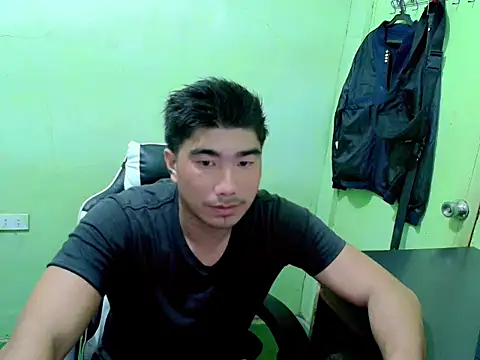 Snapshot of Hunkfireman chatting on May 26, 2026, 12:31 am Hunkfireman online show from May 26, 2026, 12:31 am