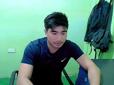 Snapshot of Hunkfireman chatting on May 10, 2026, 11:17 pm Hunkfireman online show from May 10, 2026, 11:17 pm
