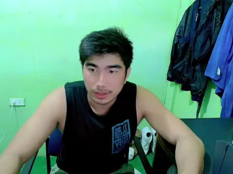 Snapshot of Hunkfireman chatting on April 18, 2026, 12:35 am Hunkfireman online show from April 18, 2026, 12:35 am