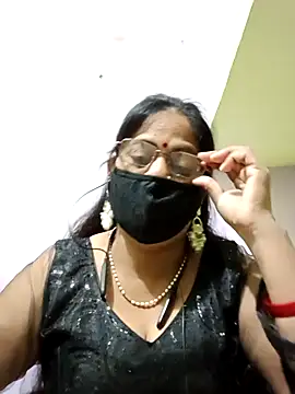 Snapshot of SEEMA_012 chatting on May 7, 2026, 4:50 am SEEMA 012 online show from May 7, 2026, 4:50 am