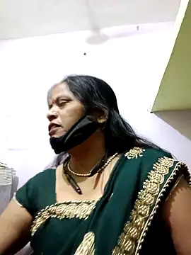 Snapshot of SEEMA_012 chatting on May 10, 2026, 10:41 am SEEMA 012 online show from May 10, 2026, 10:41 am