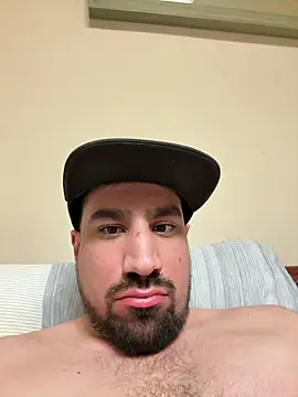 daddyking1013 online show from April 3, 2026, 4:52 am