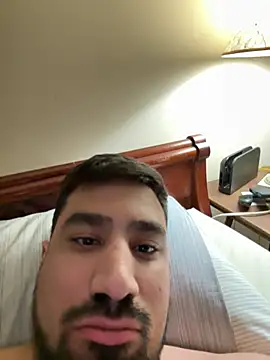 daddyking1013 online show from April 7, 2026, 4:25 am