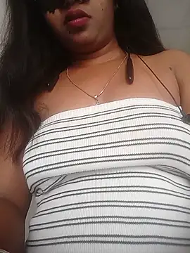 SWEETI HORNY50 online show from May 25, 2026, 1:27 am