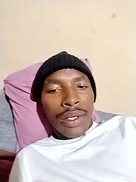 alphamale25 online show from April 30, 2026, 10:47 pm