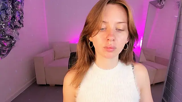 MeganClapp online show from May 26, 2026, 5:05 am