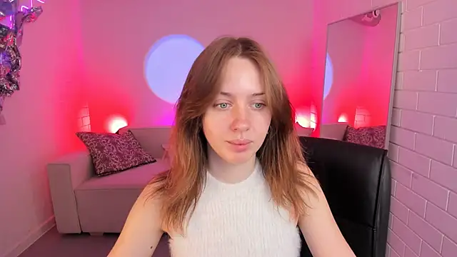 MeganClapp online show from May 6, 2026, 5:22 am